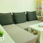 Modern Near Coresi Mall W. Parking דירה