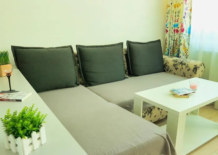 Modern Near Coresi Mall W. Parking Appartement