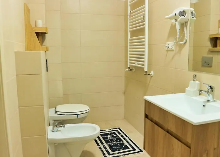 Apartment Modern Near Coresi Mall W. Parking *