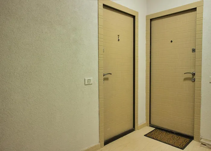 Modern Near Coresi Mall W. Parking Appartamento